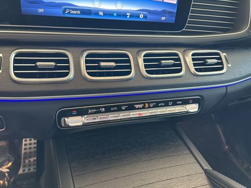 Used 2025 Mercedes-Benz GLS 450 4MATIC w/ AMG Line Exterior image 55