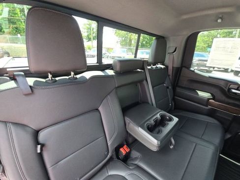 Used 2021 GMC Sierra 1500 SLT w/ SLT Premium Plus Package AWD/4WD image 17