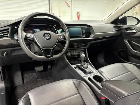 Used 2021 Volkswagen Jetta SE image 24