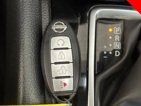 Certified 2022 Nissan Rogue Sport SV w/ Technology Package AWD/4WD image 16