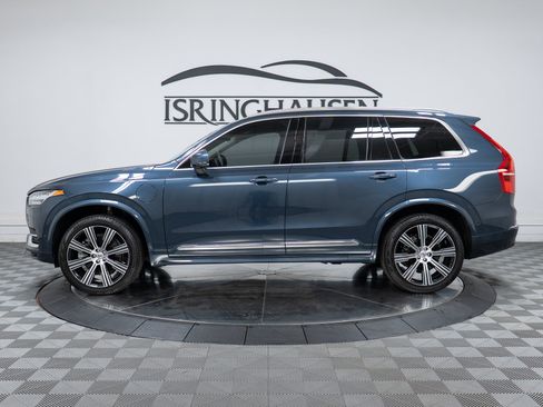 Certified 2025 Volvo XC90 T8 Plus w/ Protection Package Premier AWD/4WD image 8