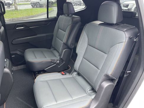 New 2026 GMC Acadia AT4 w/ Super Cruise Package AWD/4WD image 25
