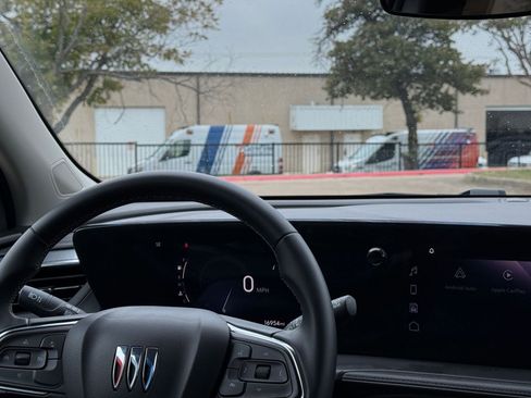 Used 2025 Buick Encore GX Preferred image 34