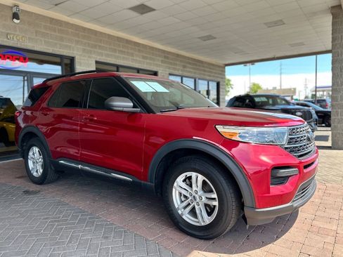 Used 2020 Ford Explorer XLT AWD/4WD image 23