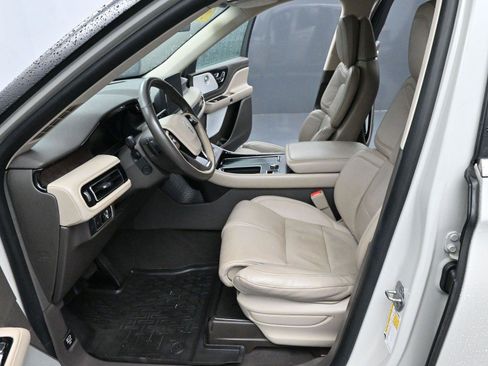 Used 2020 Lincoln Aviator Reserve w/ Equipment Group 202A image 15