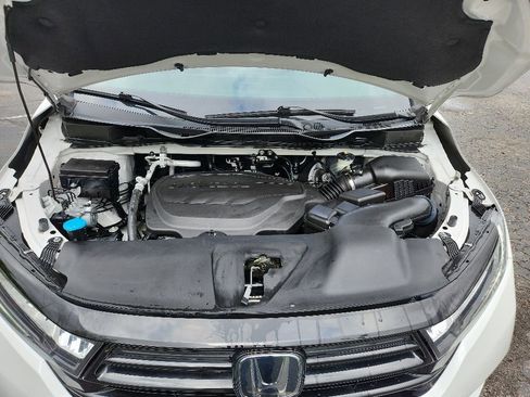 Used 2023 Honda Odyssey Sport image 12