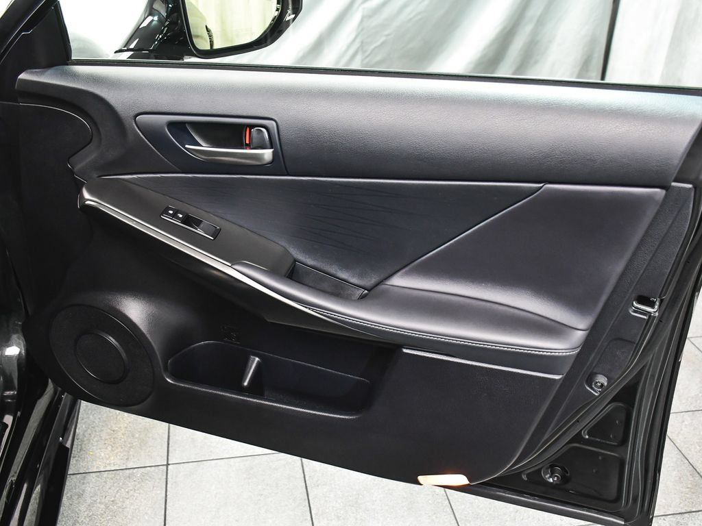 Used 2025 Lexus IS 350 F Sport w/ Navigation Package AWD/4WD image 15
