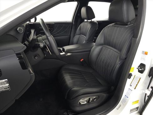 Used 2024 Lexus LS 500 AWD w/ Luxury Package image 14