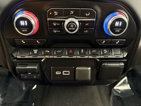 Used 2023 GMC Sierra 3500 SLE w/ Fleet Comfort Package image 39