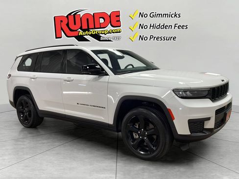 Used 2024 Jeep Grand Cherokee L Altitude AWD/4WD image 8
