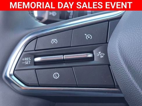New 2026 Chevrolet Equinox LT w/ Convenience Package II FWD image 27