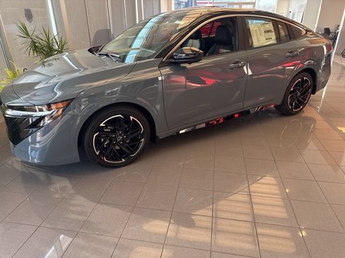 New 2026 Nissan Sentra SR w/ SR Premium Package FWD image 1