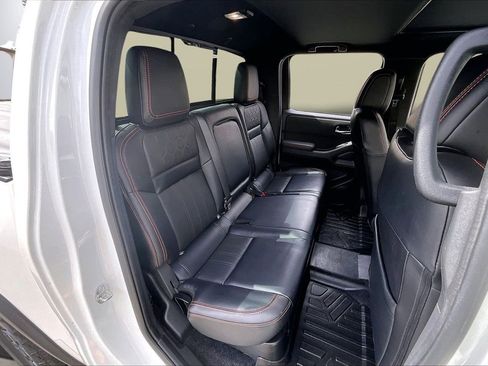 Used 2023 Nissan Frontier Pro-X w/ Pro-X Premium Package image 25