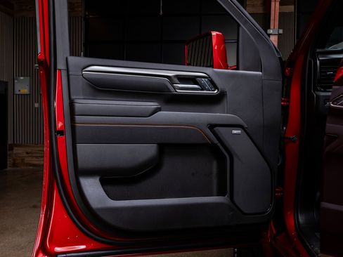 Used 2025 GMC Sierra 2500 AT4 w/ AT4 Premium Plus Package image 35