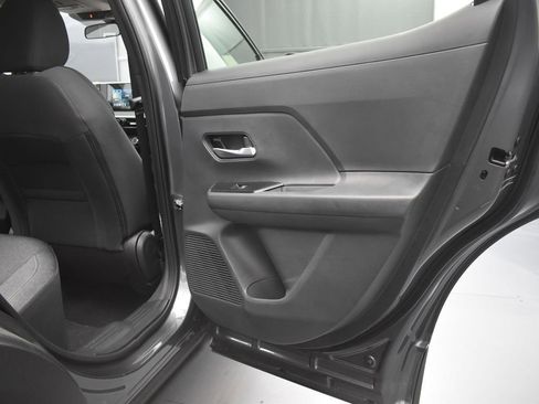 New 2025 Nissan Kicks SV w/ SV Premium Package image 20