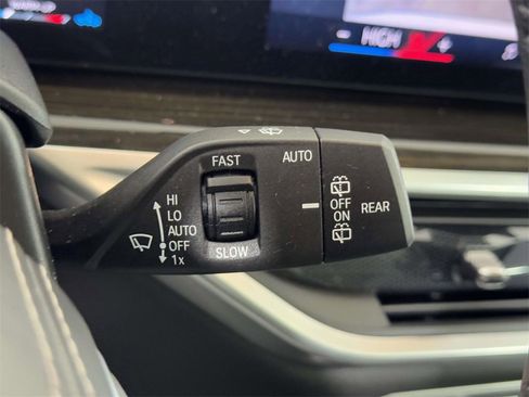 Used 2024 BMW X7 xDrive40i w/ Premium Package image 24
