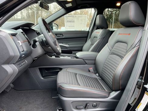 New 2026 Nissan Pathfinder Rock Creek image 4