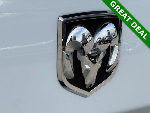 Used 2023 RAM 1500 Classic SLT w/ Electronics Group image 9