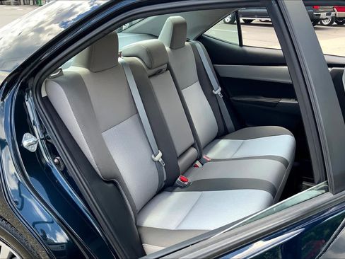 Used 2019 Toyota Corolla LE FWD image 19