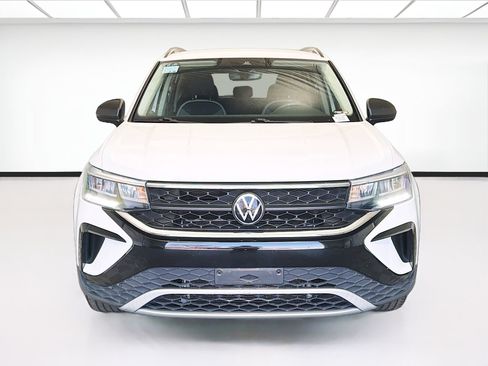 Used 2023 Volkswagen Taos S w/ Driver Assistance Package FWD image 2