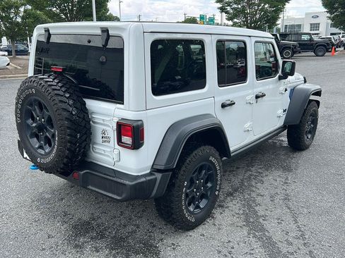 Used 2023 Jeep Wrangler Unlimited w/ Sun & Screen Package AWD/4WD image 5
