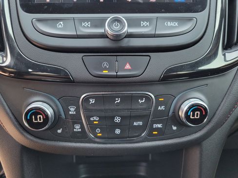 Used 2023 Chevrolet Equinox RS image 23