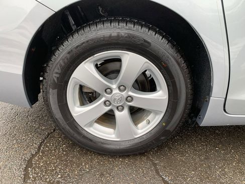 Used 2015 Toyota Sienna LE image 26