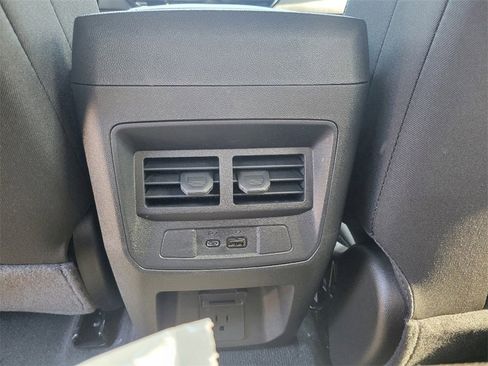 New 2025 GMC Canyon Elevation w/ Technology Package image 30