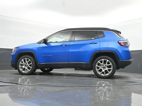 Used 2025 Jeep Compass Limited AWD/4WD image 50