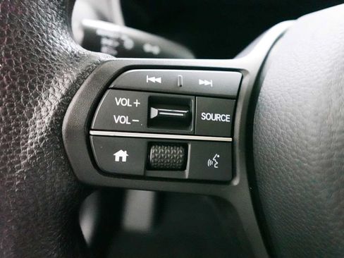 Certified 2025 Honda HR-V LX image 17