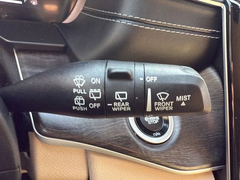 Used 2021 Jeep Grand Cherokee L Limited image 13