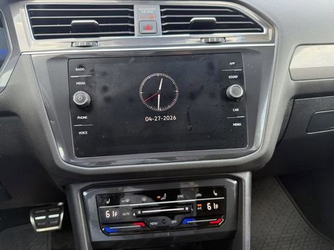 Used 2023 Volkswagen Tiguan SE R-Line FWD image 23