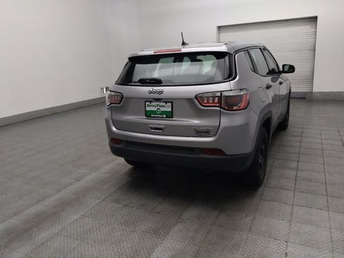 Used 2019 Jeep Compass Sport FWD image 9