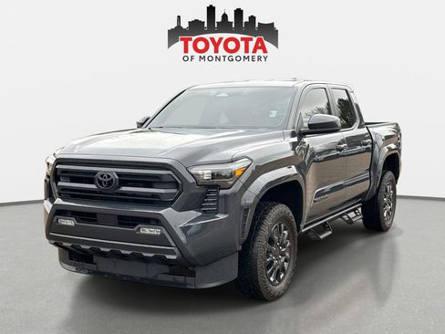 Used 2024 Toyota Tacoma TRD Sport w/ TRD Sport Upgrade Package image 36