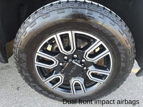 Used 2020 GMC Sierra 2500 AT4 w/ AT4 Premium Package image 39