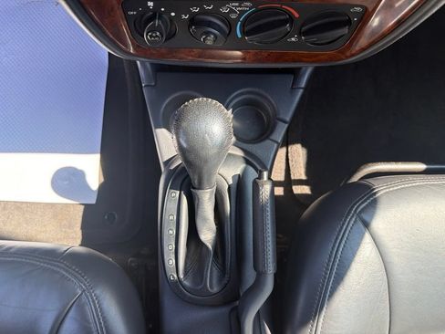 Used 2000 Chrysler Sebring JXI FWD image 17