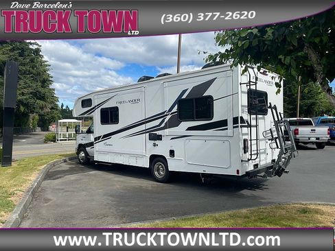 Used 2022 Ford E-450 and Econoline 450 Super Duty w/ Motorhome Prep Package RWD image 3