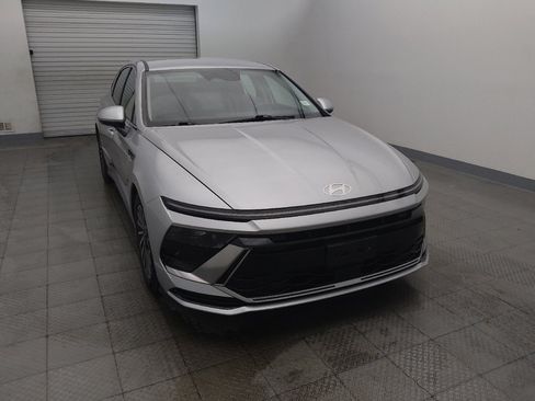 Used 2025 Hyundai Sonata SEL FWD image 14