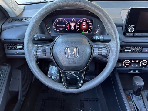 Certified 2025 Honda Accord SE image 14