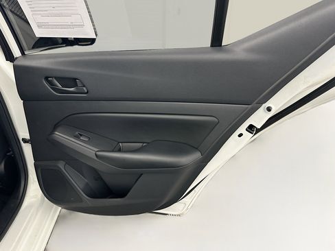 Used 2024 Nissan Altima 2.5 S image 30