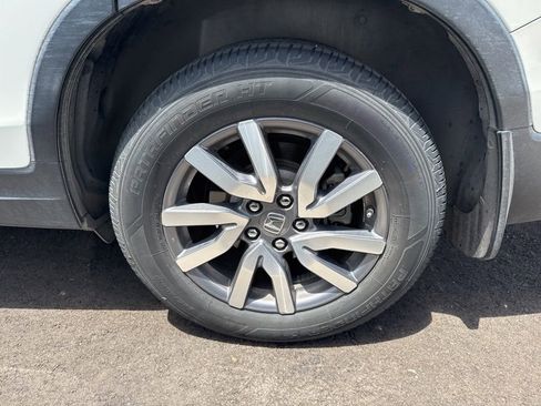 Used 2019 Honda Pilot EX image 4