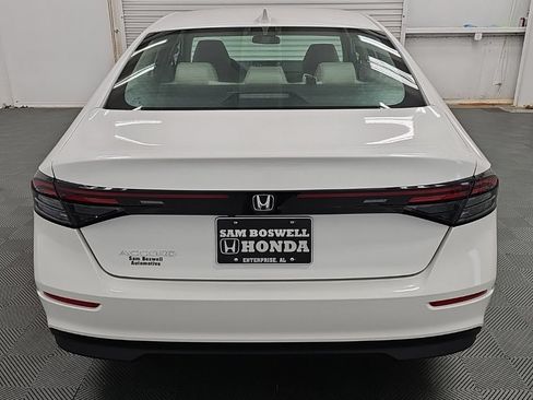 Used 2026 Honda Accord LX image 8