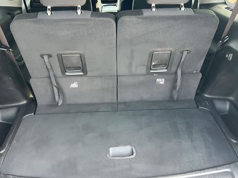 Used 2023 Jeep Grand Cherokee L Laredo image 10