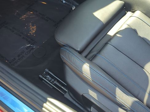 Certified 2024 BMW Z4 M40i w/ Premium Package image 17