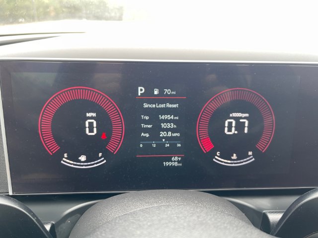 Used 2025 Hyundai Santa Cruz SEL AWD/4WD image 19
