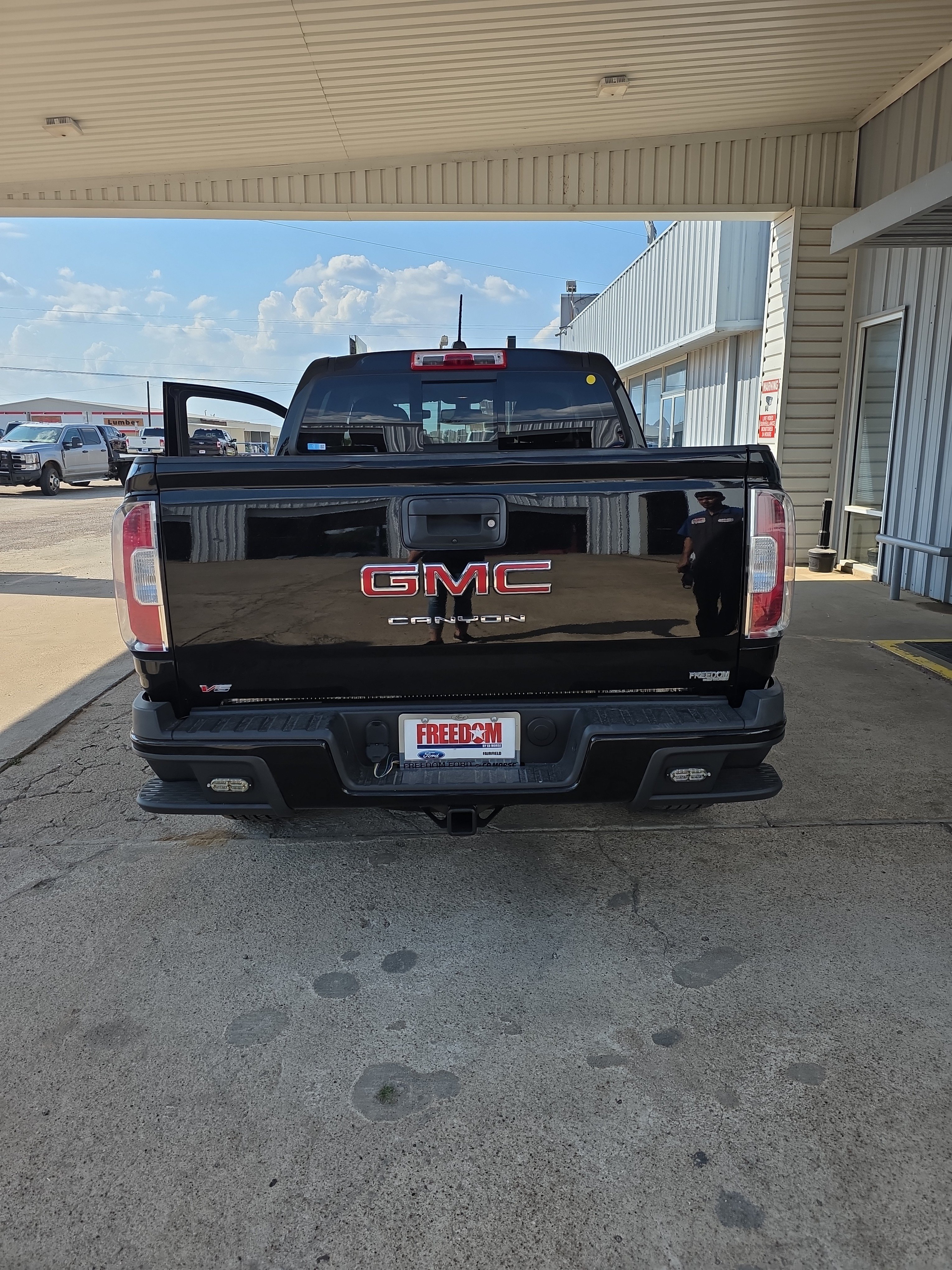 Used 2022 GMC Canyon Elevation w/ Elevation Premium Package RWD image 7