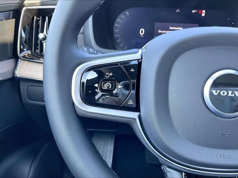 New 2026 Volvo XC90 T8 Plus w/ Protection Package image 17