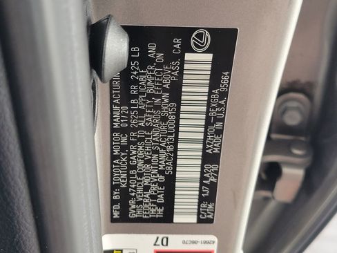 Certified 2020 Lexus ES 300h w/ Accessory Package 2 image 19