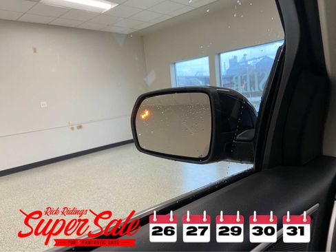 Used 2024 Ford Edge SEL w/ Convenience Package image 29