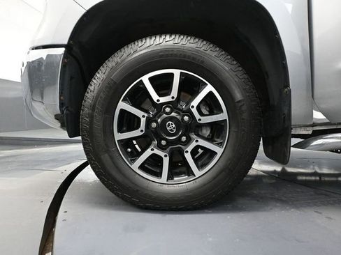 Used 2015 Toyota Tundra SR5 image 16